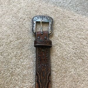 Ariat belt